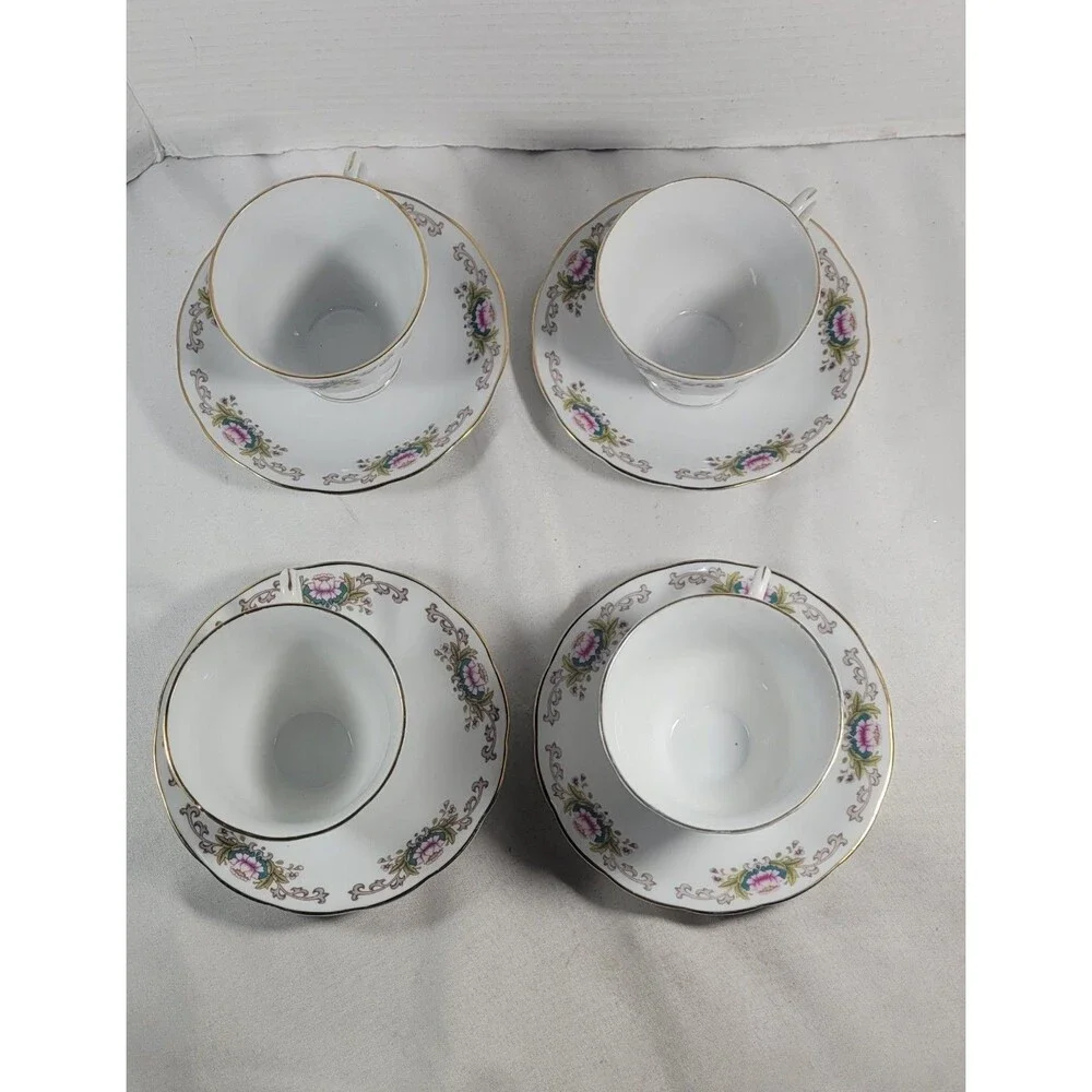 Vintage Yong Sheng Lotus Flower Tea Cups & Saucers Set of 4 Gold Trim 1970s